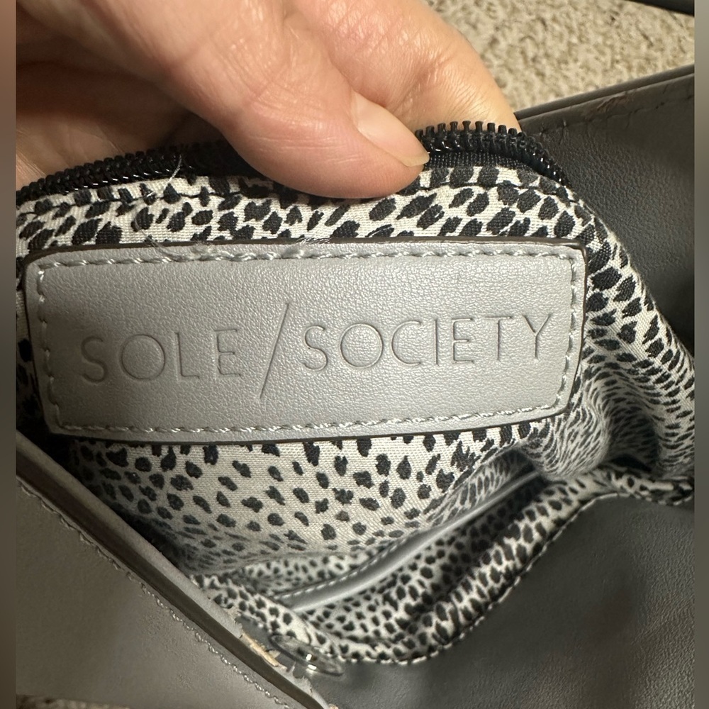 Sole Society Chic Gray Hobo Bag with Quilted Texture - Picture 2 of 13